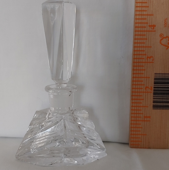 Crystal Perfume Bottle - Picture 3 of 5